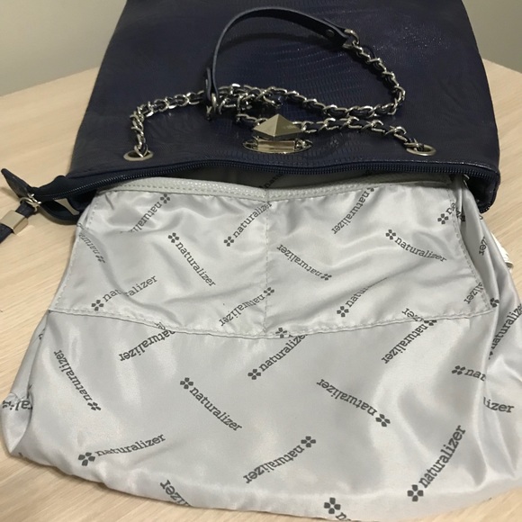 Naturalizer shoulder/crossbody bag🌹 - Picture 9 of 9